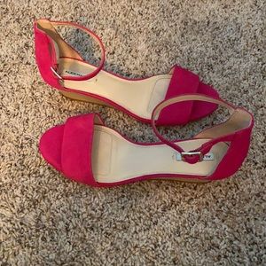 Women’s sandals size 6.5